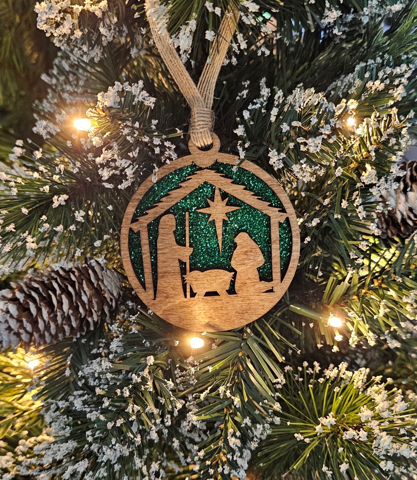 Wood/Glitter Ornaments - Manger