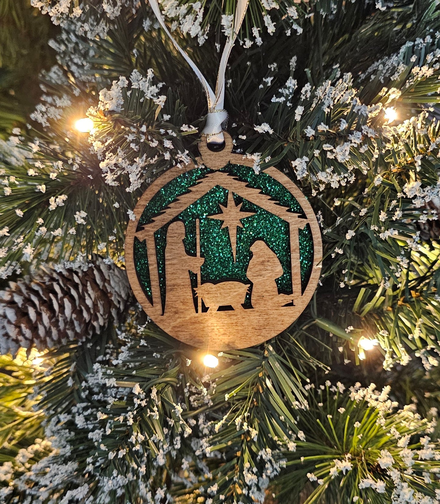Wood/Glitter Ornaments - Manger
