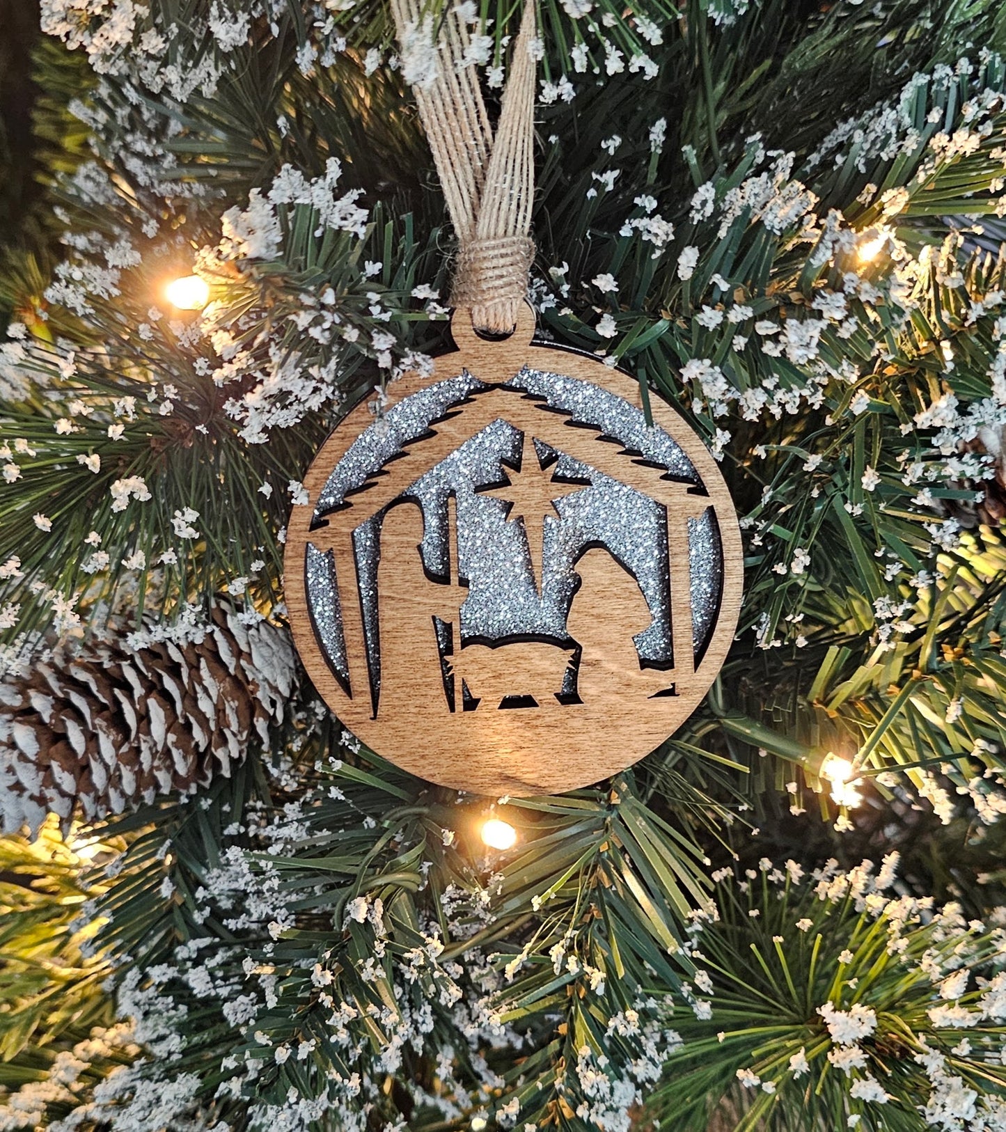 Wood/Glitter Ornaments - Manger