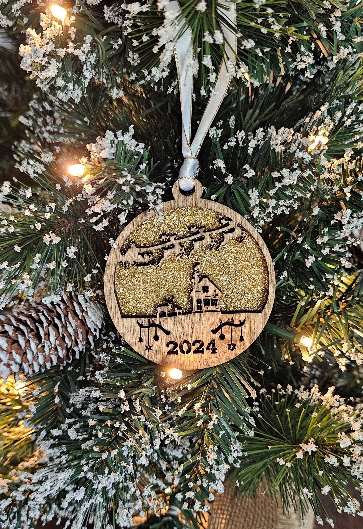 Wood/Glitter Ornaments - Santa w/ Year