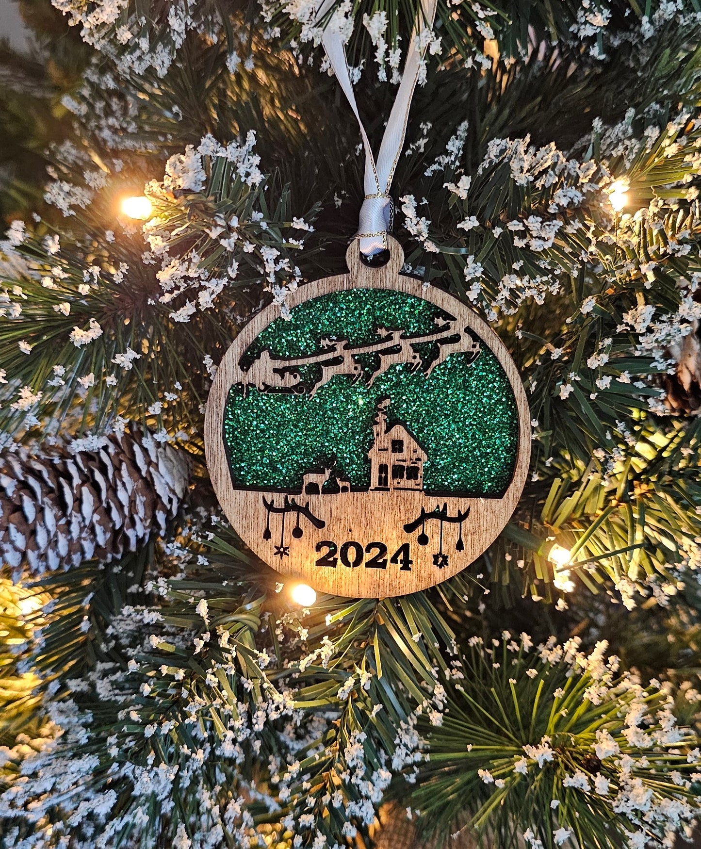 Wood/Glitter Ornaments - Santa w/ Year