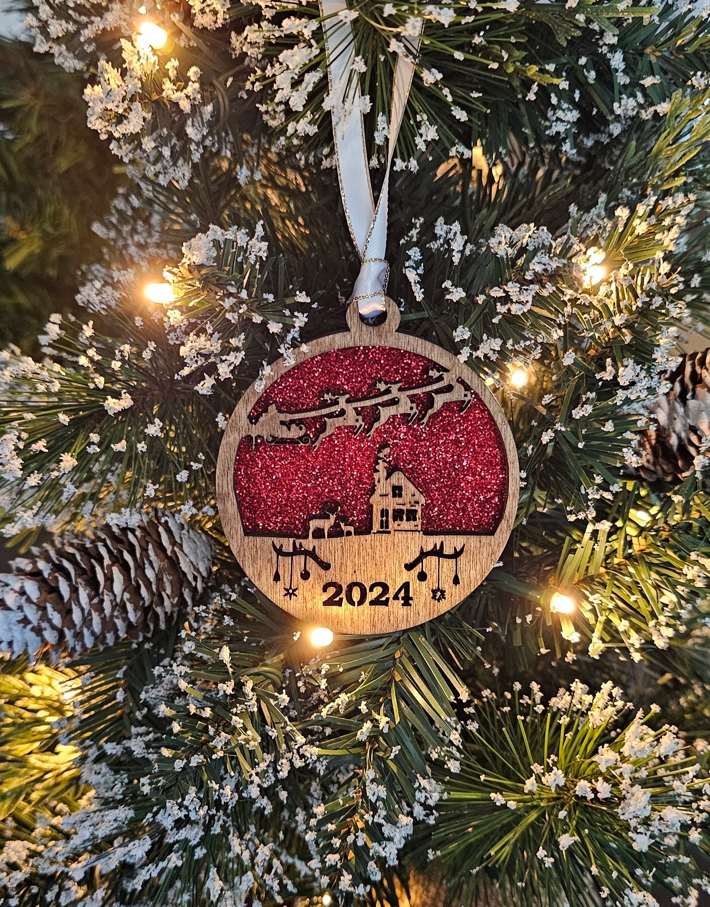 Wood/Glitter Ornaments - Santa w/ Year