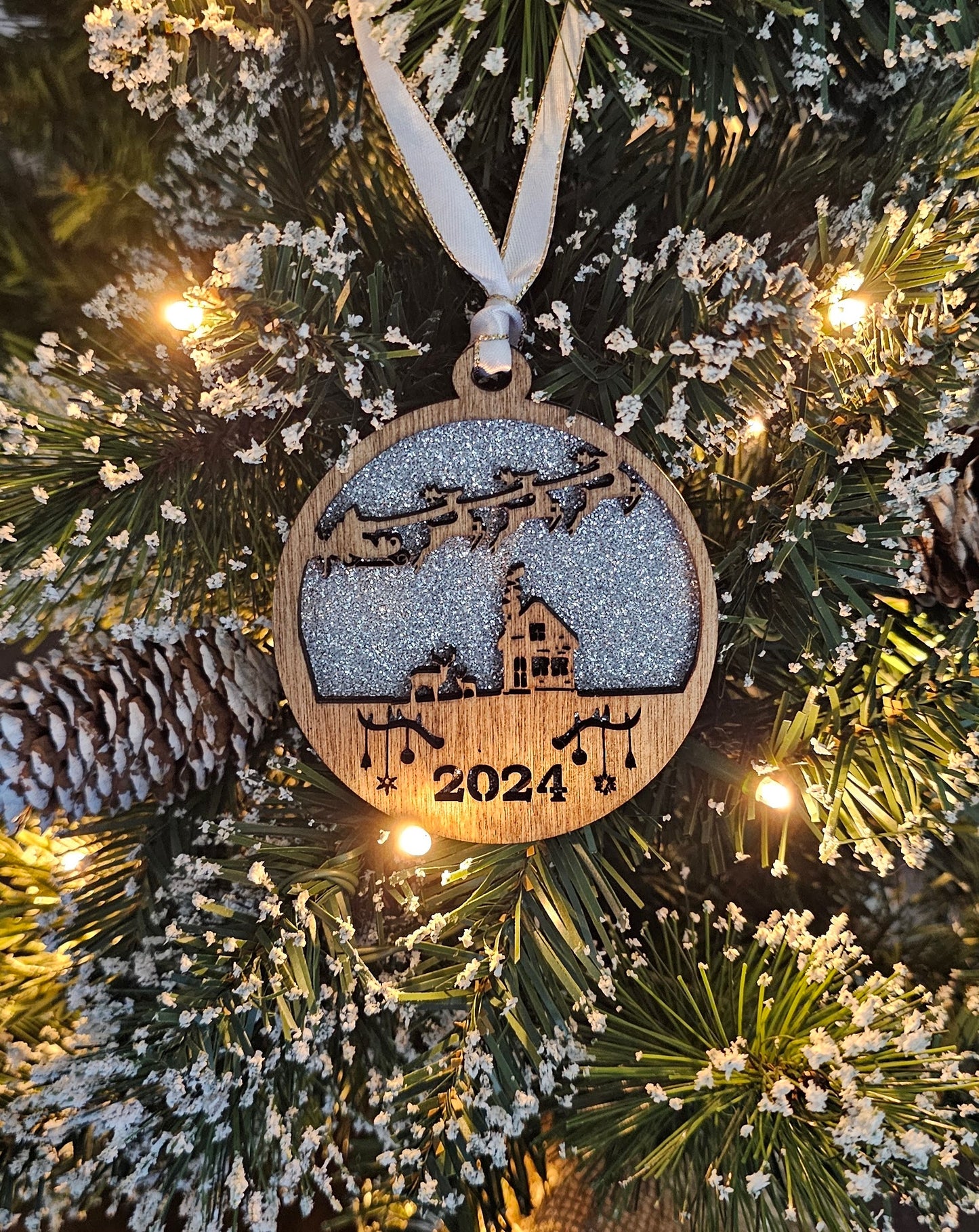 Wood/Glitter Ornaments - Santa w/ Year