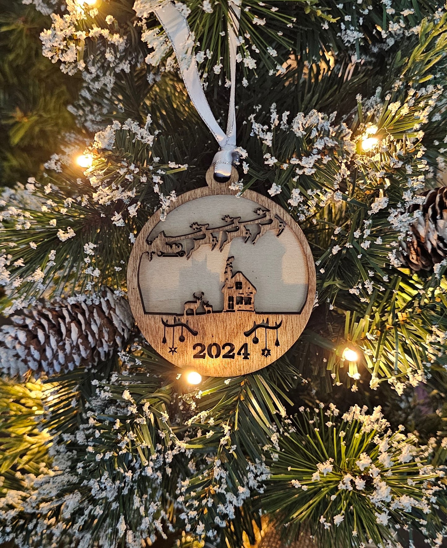 Wood/Glitter Ornaments - Santa w/ Year