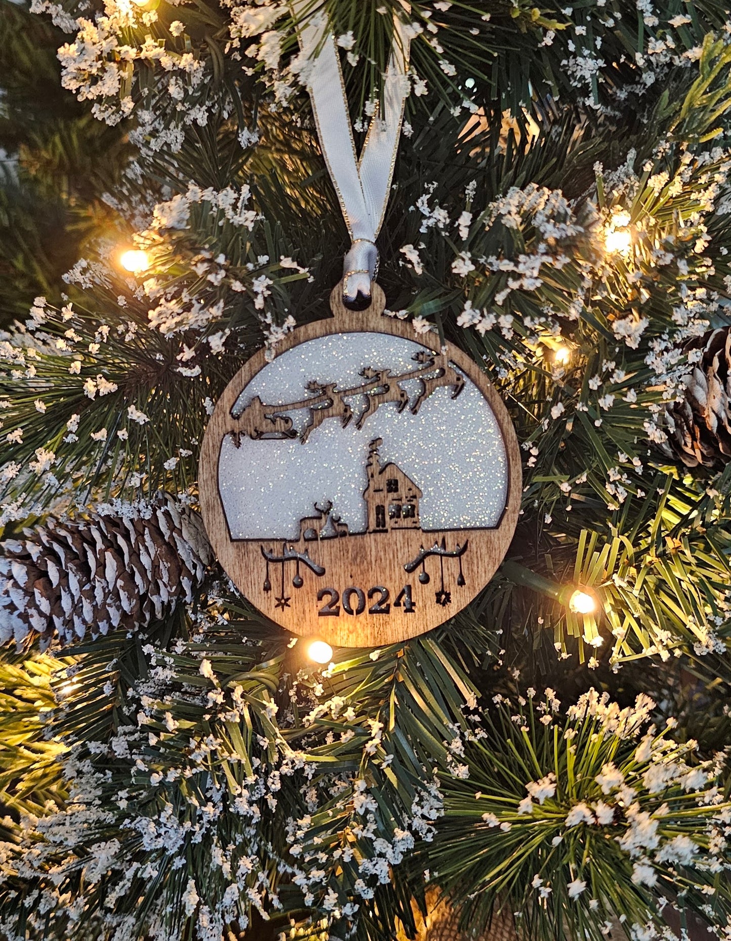 Wood/Glitter Ornaments - Santa w/ Year