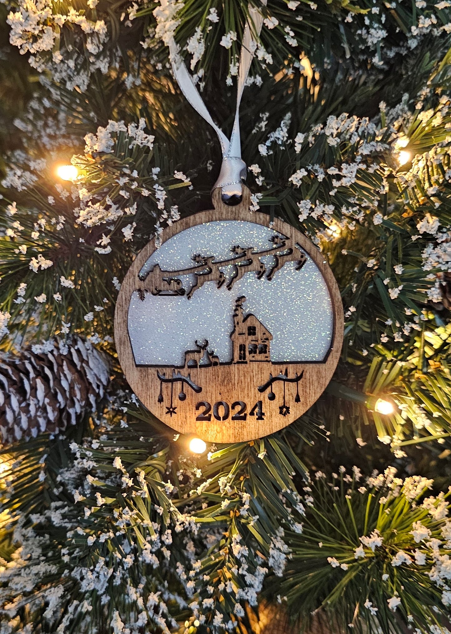 Wood/Glitter Ornaments - Santa w/ Year